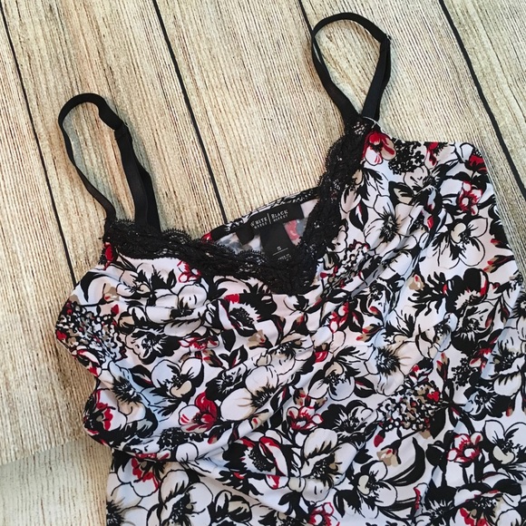 White House Black Market Tops - WHBM Floral Black/White Lace Trim Camisole Size S